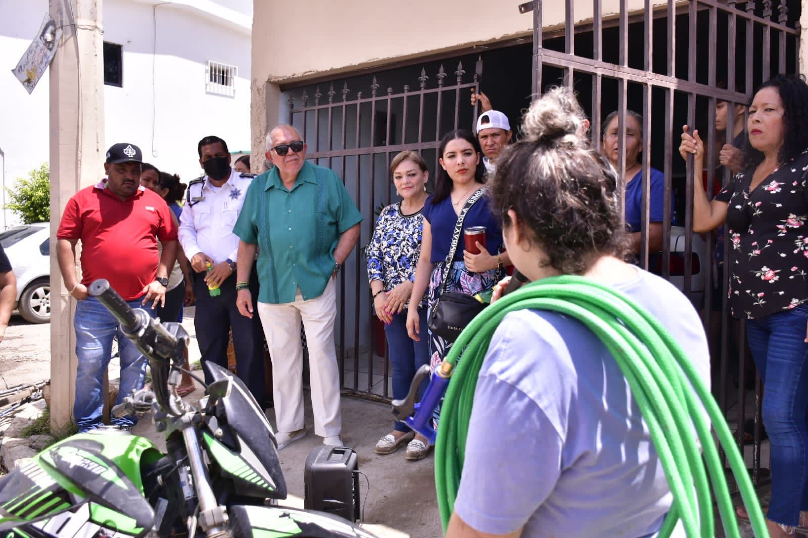 Gobierno Municipal une fuerzas y actúa de manera inmediata con acciones de apoyo en Hogar del Pescador