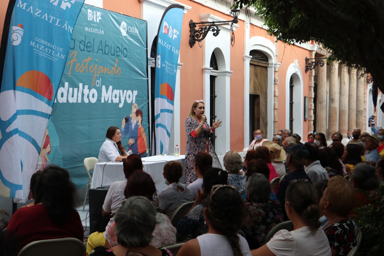 Imparten conferencia “La importancia de la Animación” dirigida a los Adultos Mayores