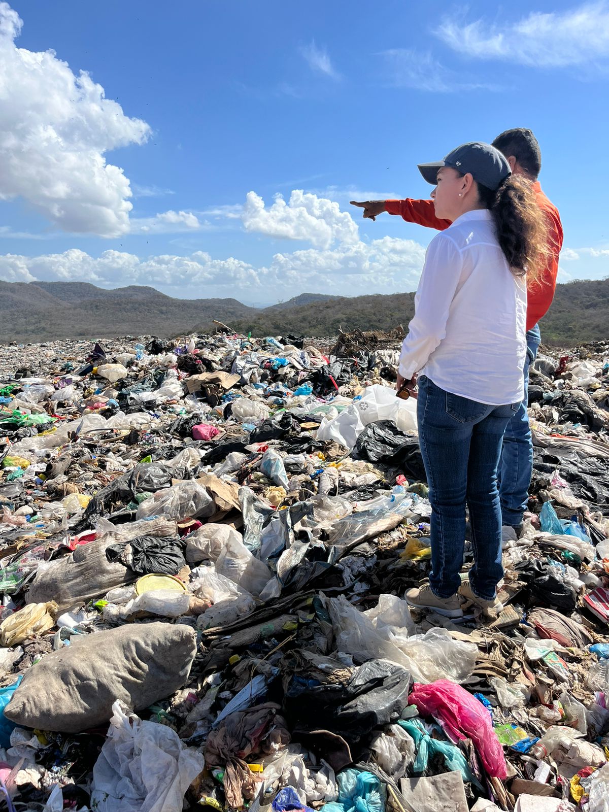 La Directora de Ecología y Medio Ambiente realiza recorrido por el Basurón MunicIpal