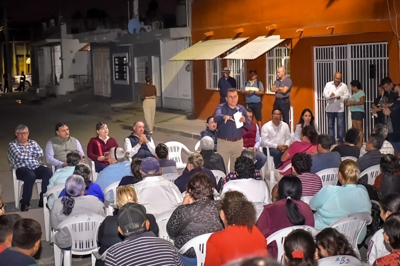 Con cincuenta nuevas lámparas led se ilumina la Ampliación Lico Velarde con la Reconversión de Alumbrado Público.