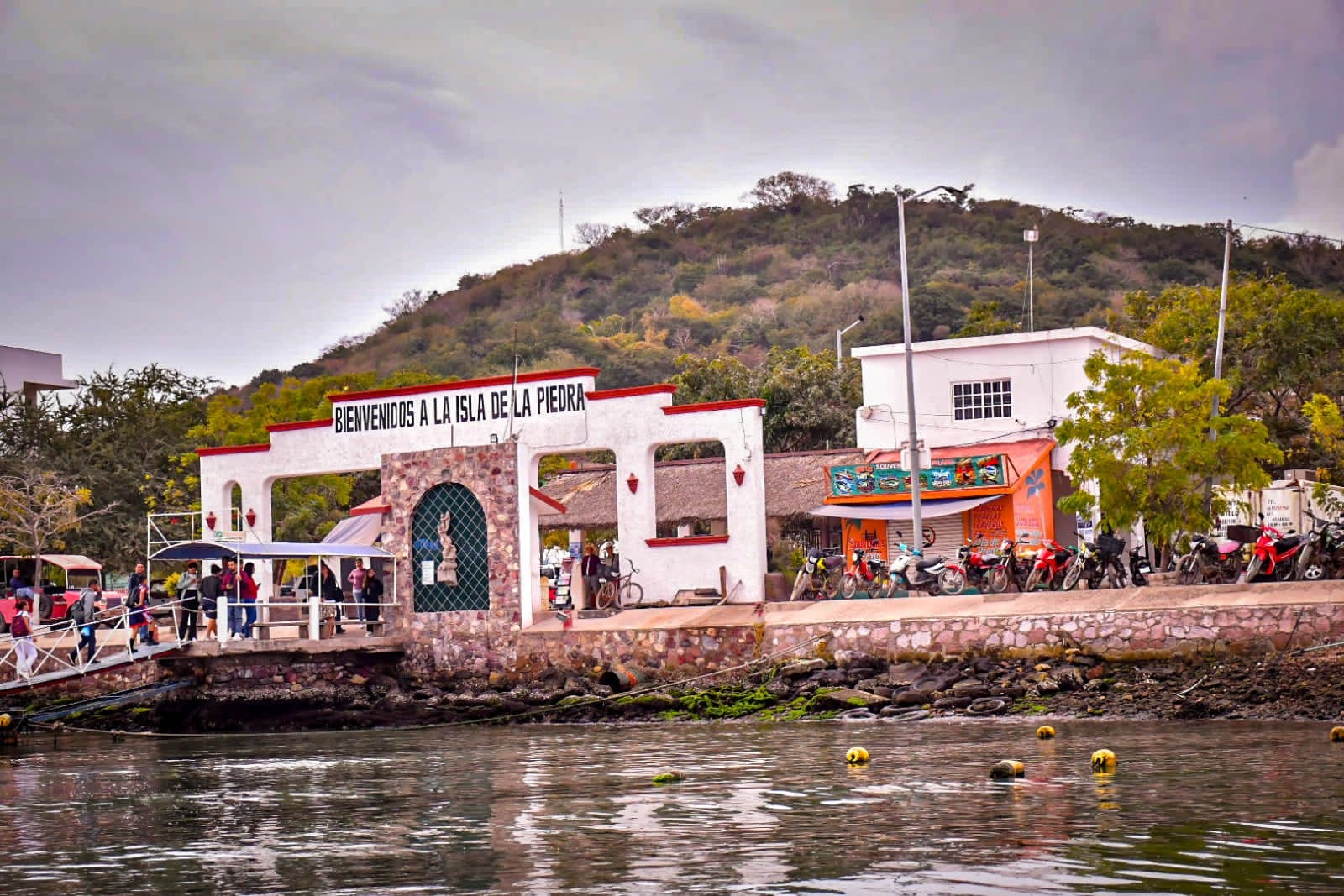 Visita Gobierno Municipal Isla de la piedra, Barrón, La Urraca, Habalito del tubo y el Zapote este sábado