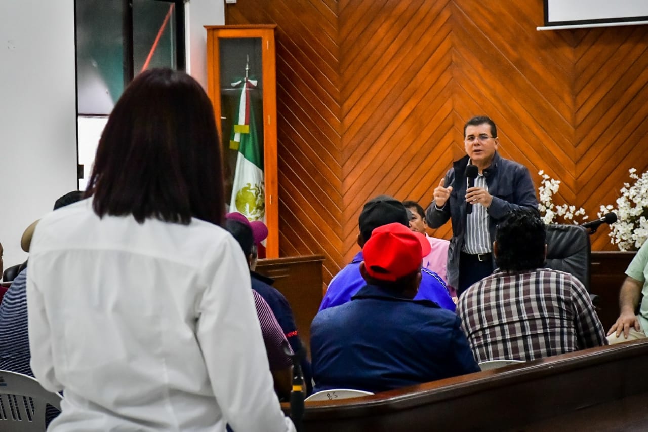 Alcalde Edgar González buscará gestionar apoyos para restauración productiva del ecosistema lagunar del Hizache Caimanero