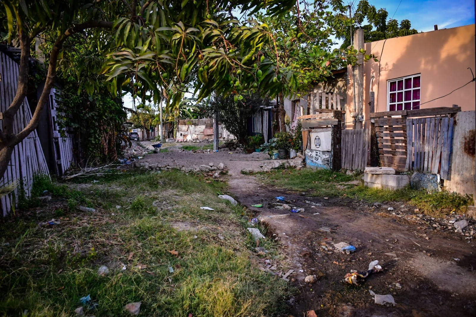 Gobierno Municipal visita a vecinos de la colonia Francisco I. Madero