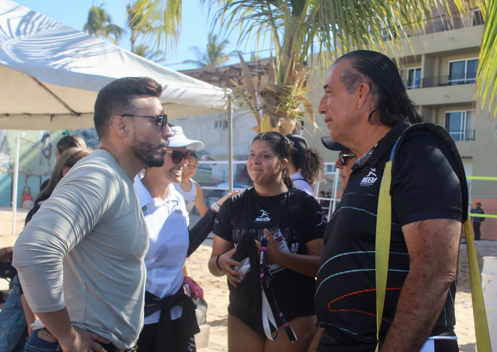 Motiva presencia del Alcalde a atletas mazatlecos para alcanzar los primeros lugares en el estatal de los Nacionales Conade