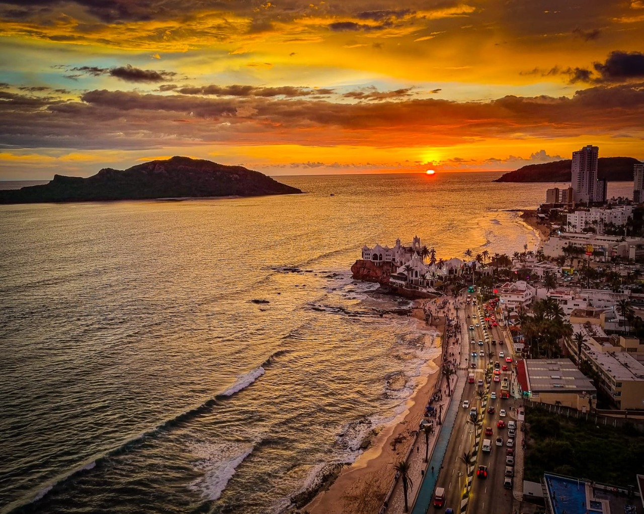 La promoción turística que realiza el Alcalde de Mazatlán deja una excelente derrama de 3.8 MMDP en verano 2022: SEDECTUR