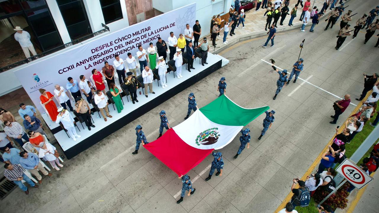 Gobierno Municipal celebra Desfile Cívico Militar del 212 Aniversario de la Independencia de México