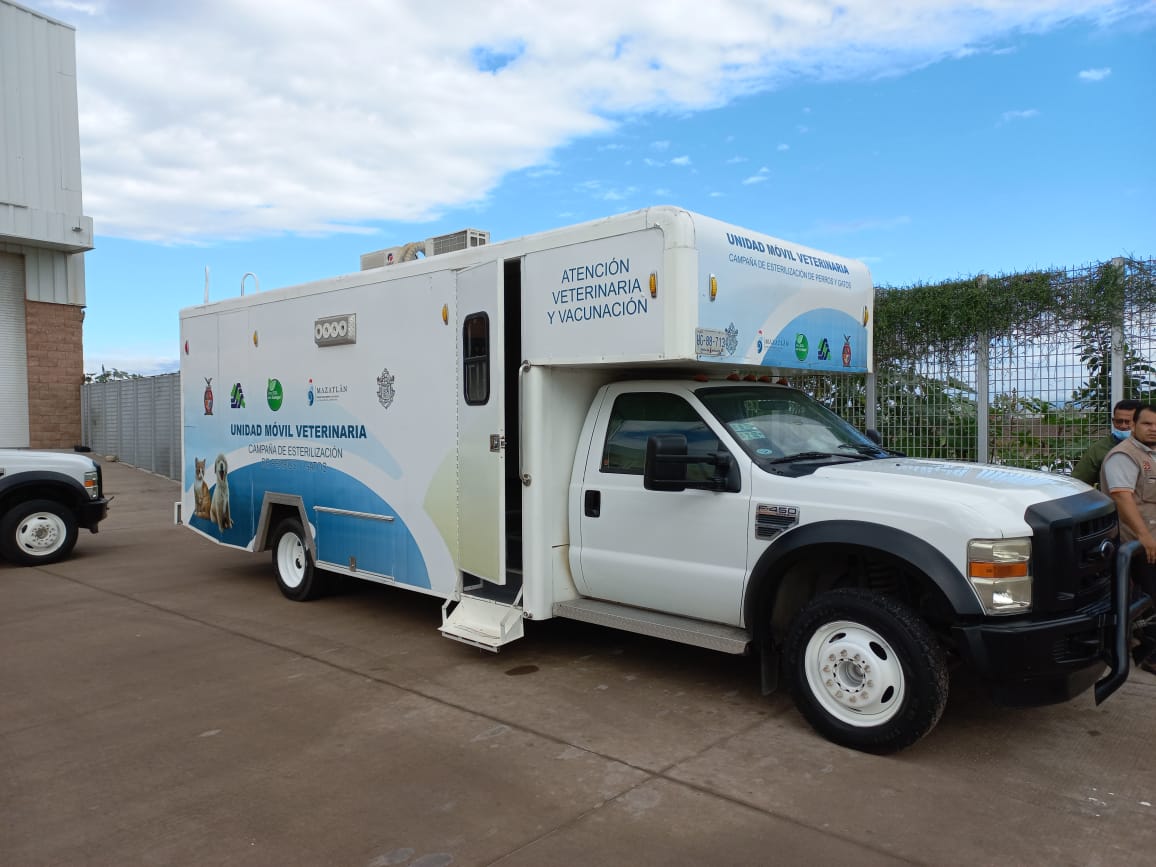 Recibe Mazatlán nuevo camión para esterilización de perros y gatos