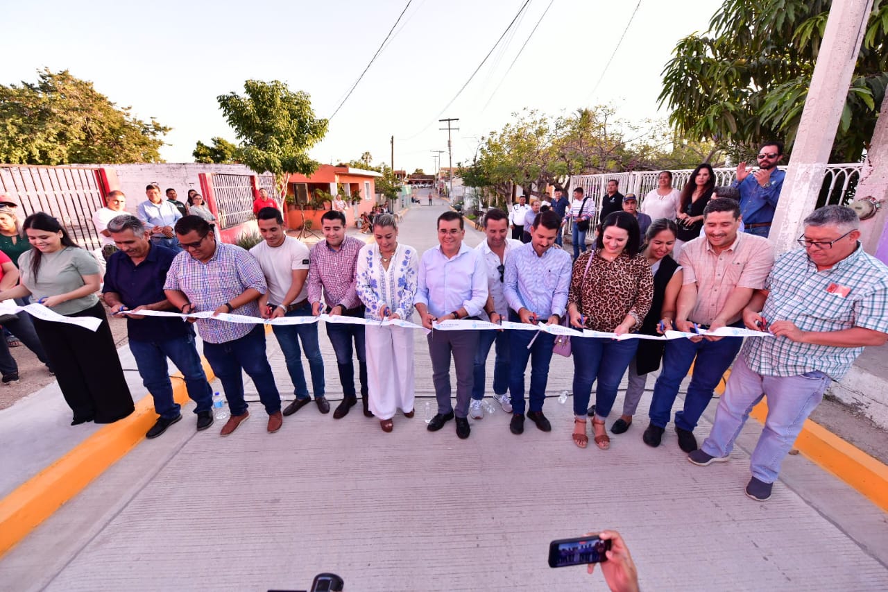 Gobierno de Mazatlán inaugura obra de pavimentación en San Francisquito*