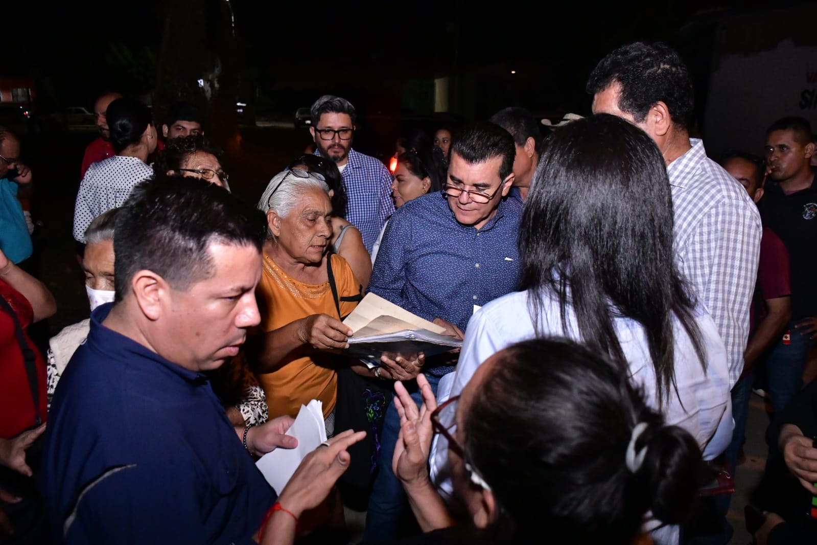 Lo vamos a solucionar, tengan la confianza”: Alcalde visita colonia Labastida Ochoa