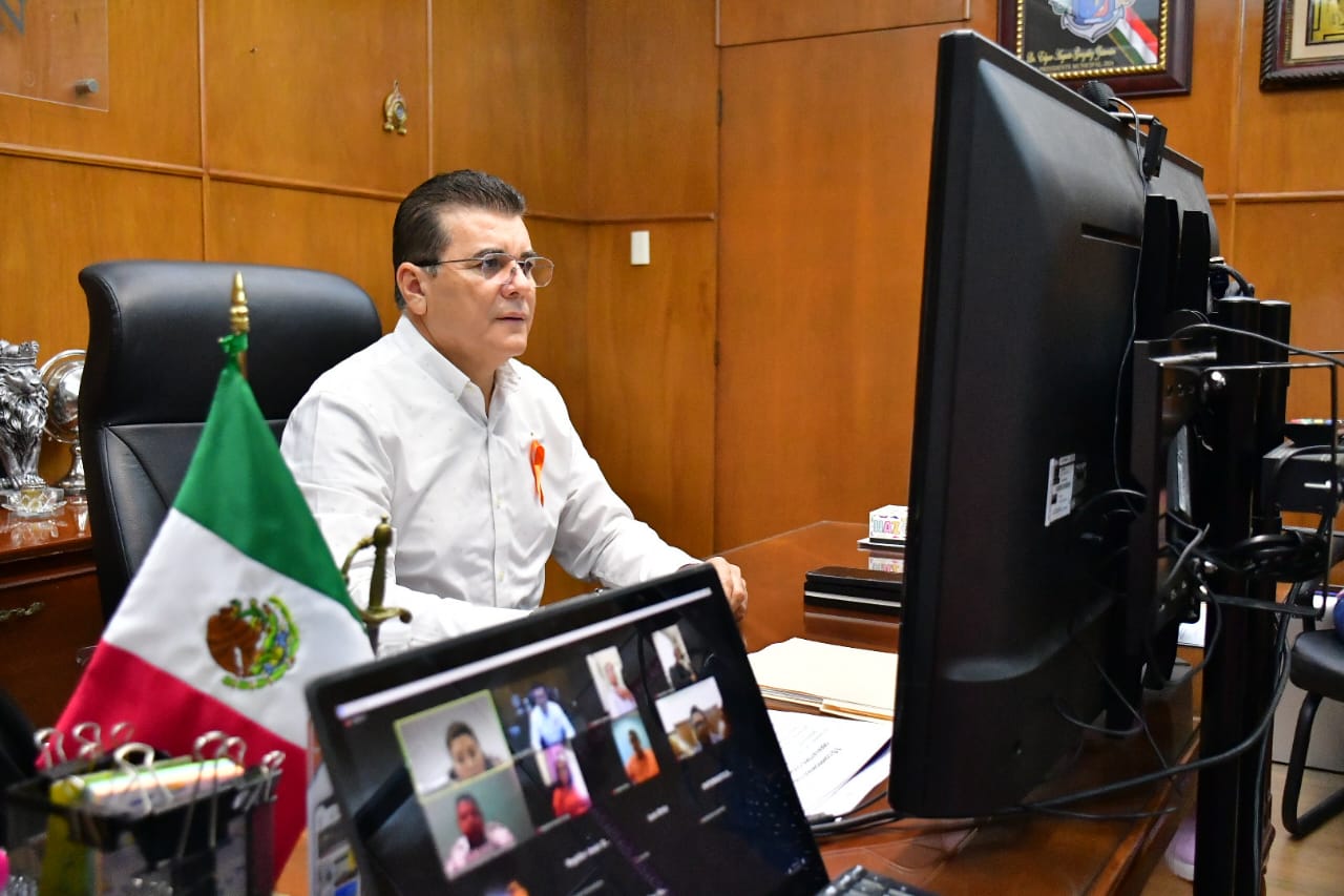 Gobierno de Mazatlán y Semarnat trabajan coordinadamente en el ordenamiento de la zona federal marítimo terrestre.* _El Alcalde Edgar González Zatarain adelantó que tienen contemplado reunirse durante la primera semana de diciembre para revisar los avances logrados en los temas acordados este viernes