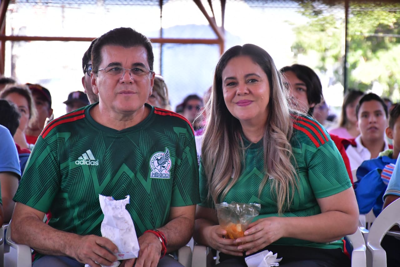 Pese a derrota de México contra Argentina los mazatlecos no dejan de apoyar a su selección