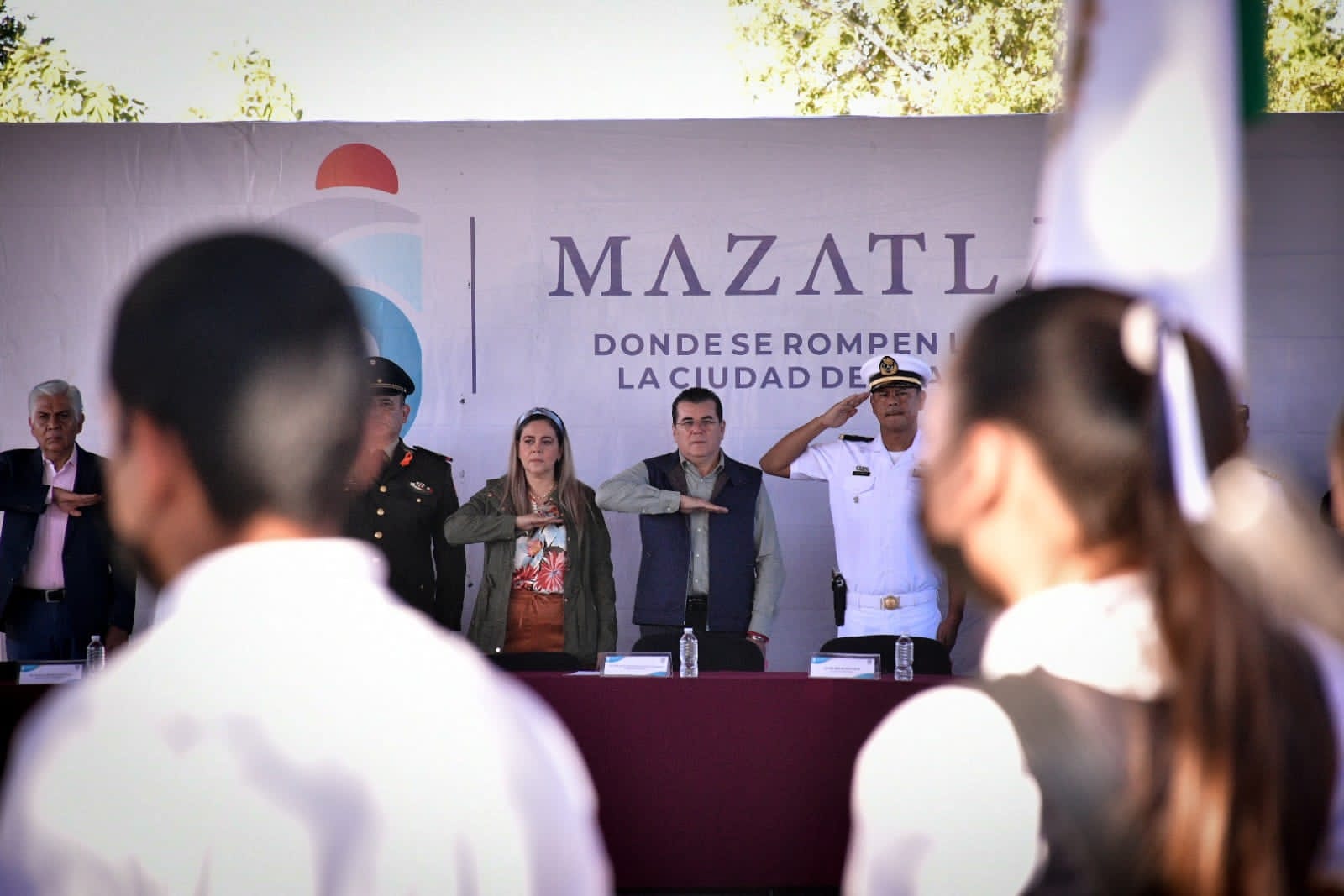 Gobierno Municipal lleva Lunes Cívico a la comunidad El Habal