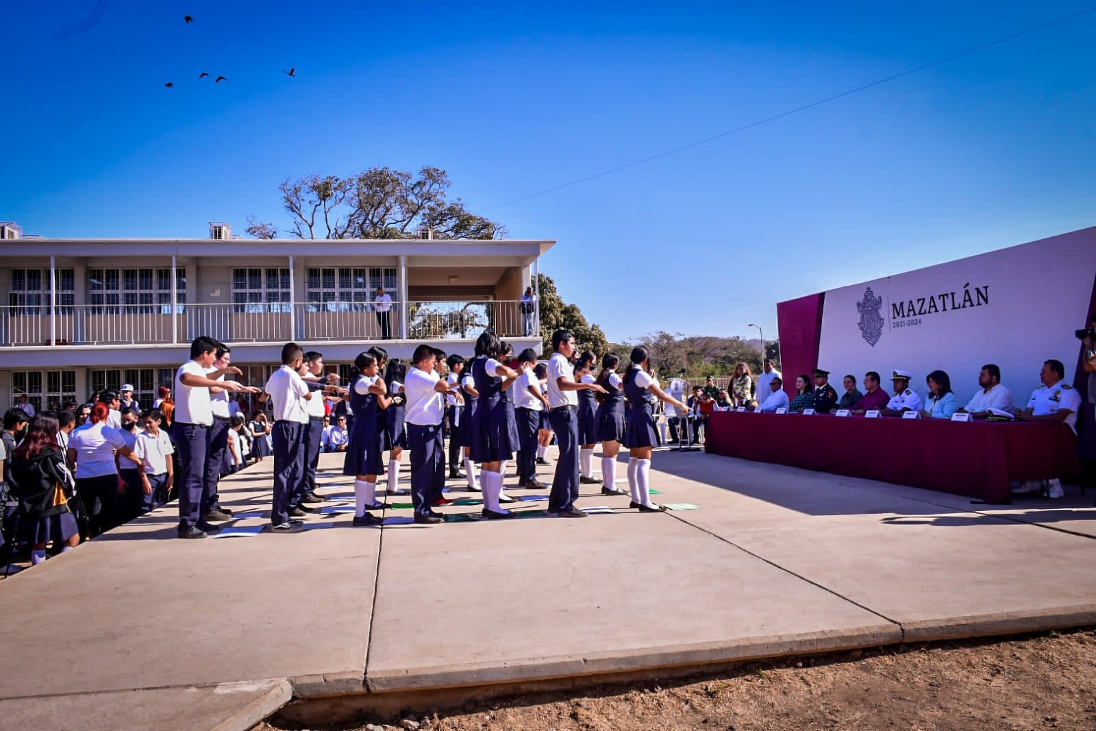 Gobierno Municipal realizó Lunes Cívico en la secundaria “Nueva Creación” en Santa Teresa