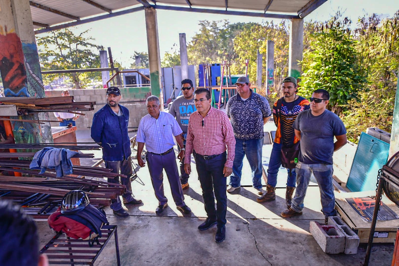 El propósito es equipar cien espacios con juegos infantiles en Mazatlán: Edgar González
