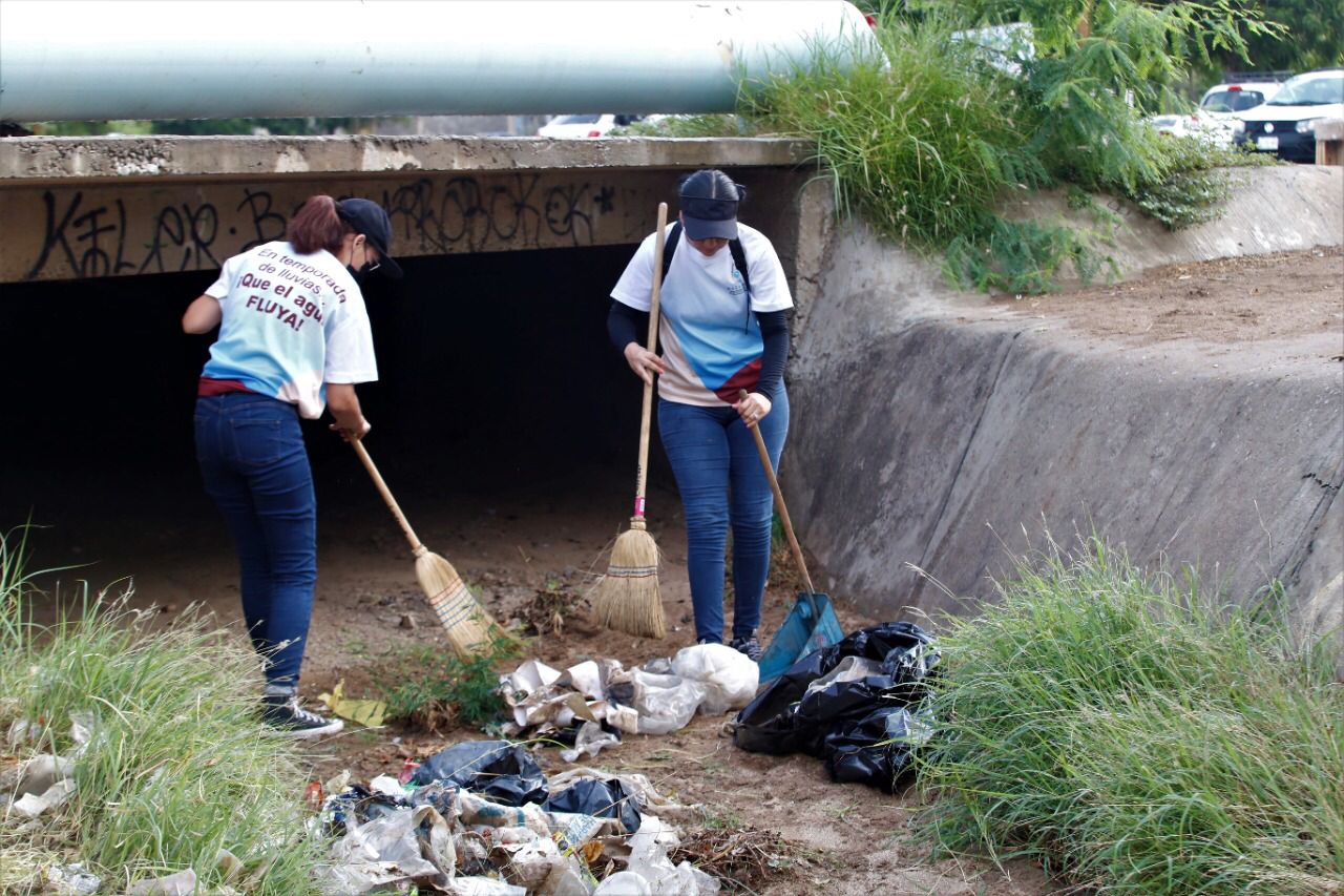 Servicios Públicos avanza 80% en la limpieza de canales y arroyos de Mazatlán.