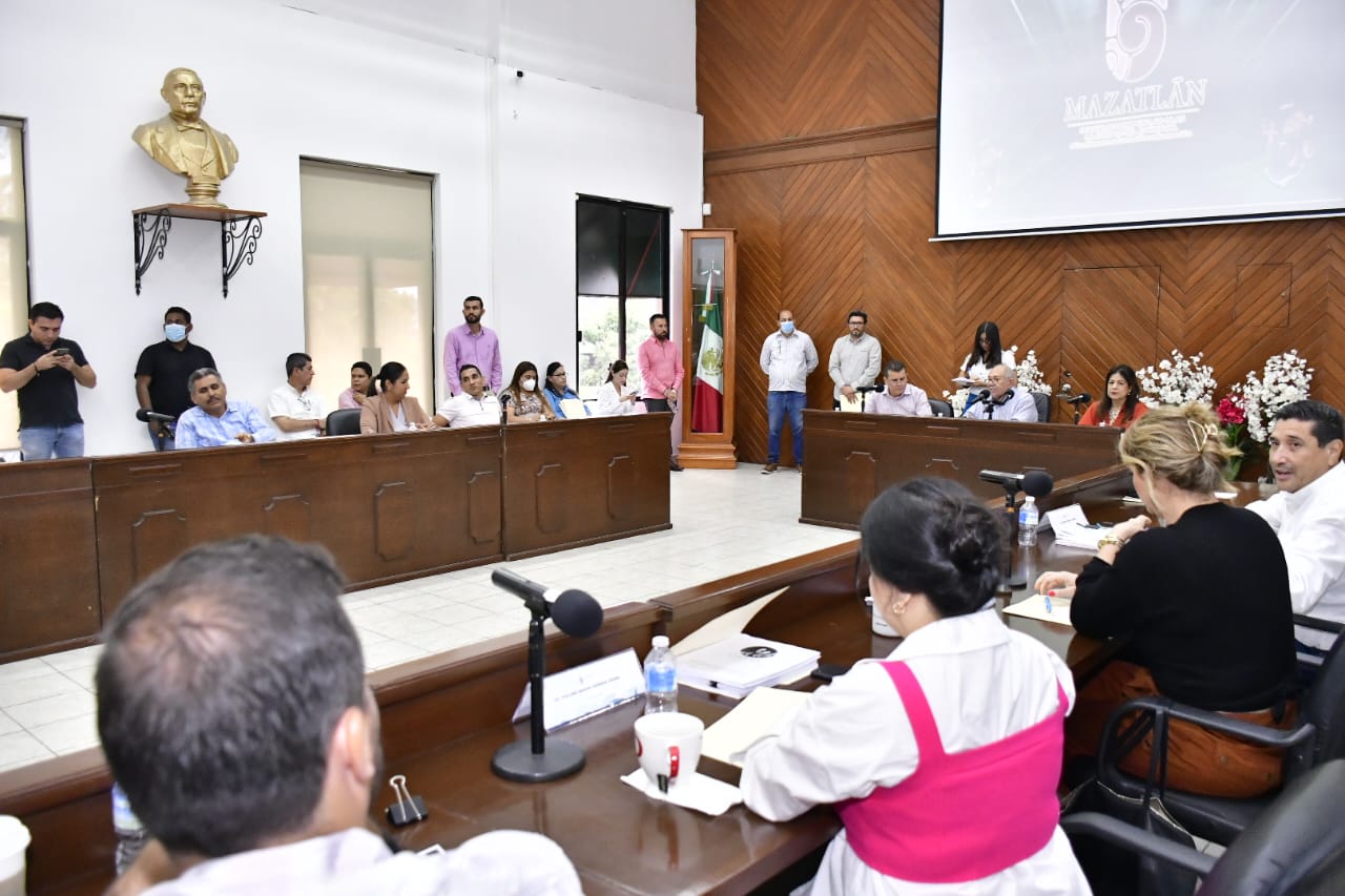 Aprueban Regidores cambio de fecha de la vigésima tercera Sesión de Cabildo Ordinaria.
