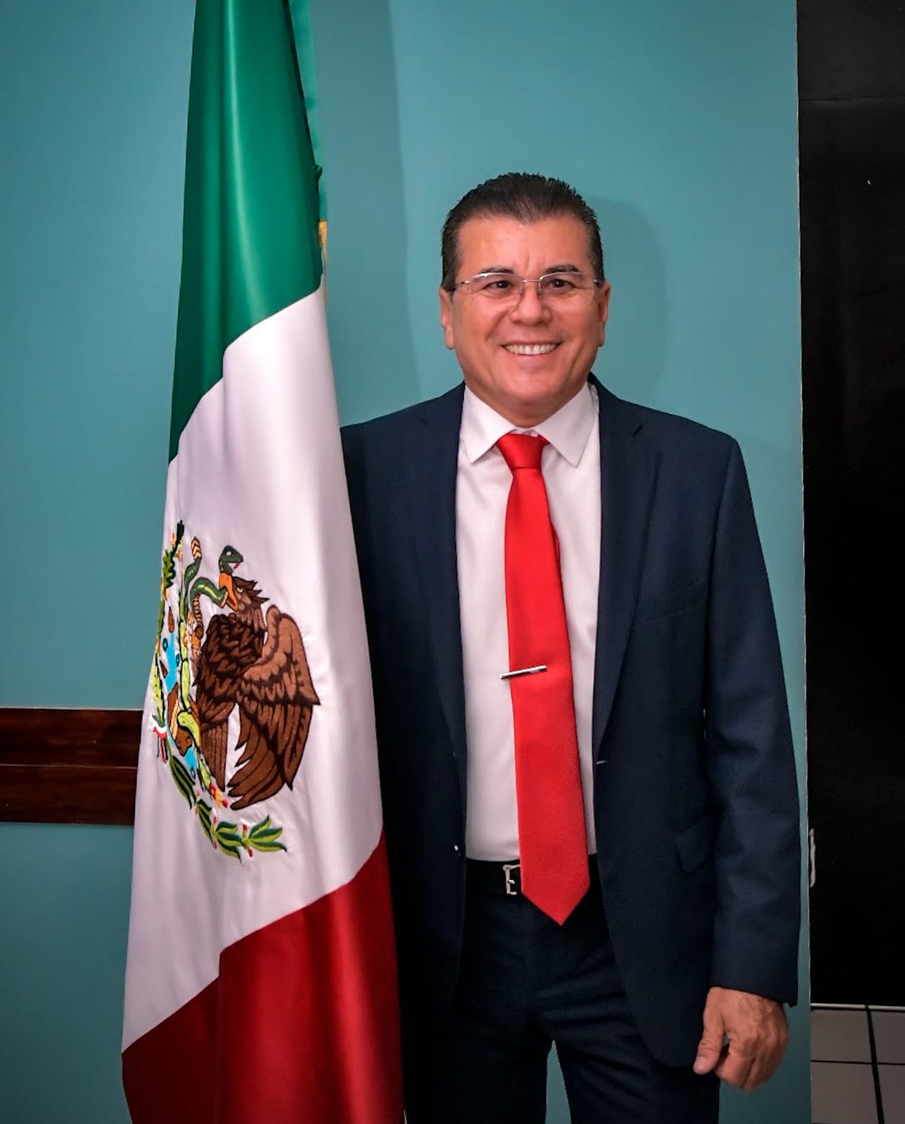 Edgar Augusto González Zatarain es nombrado Presidente Municipal sustituto ante el Congreso del Estado de Sinaloa.