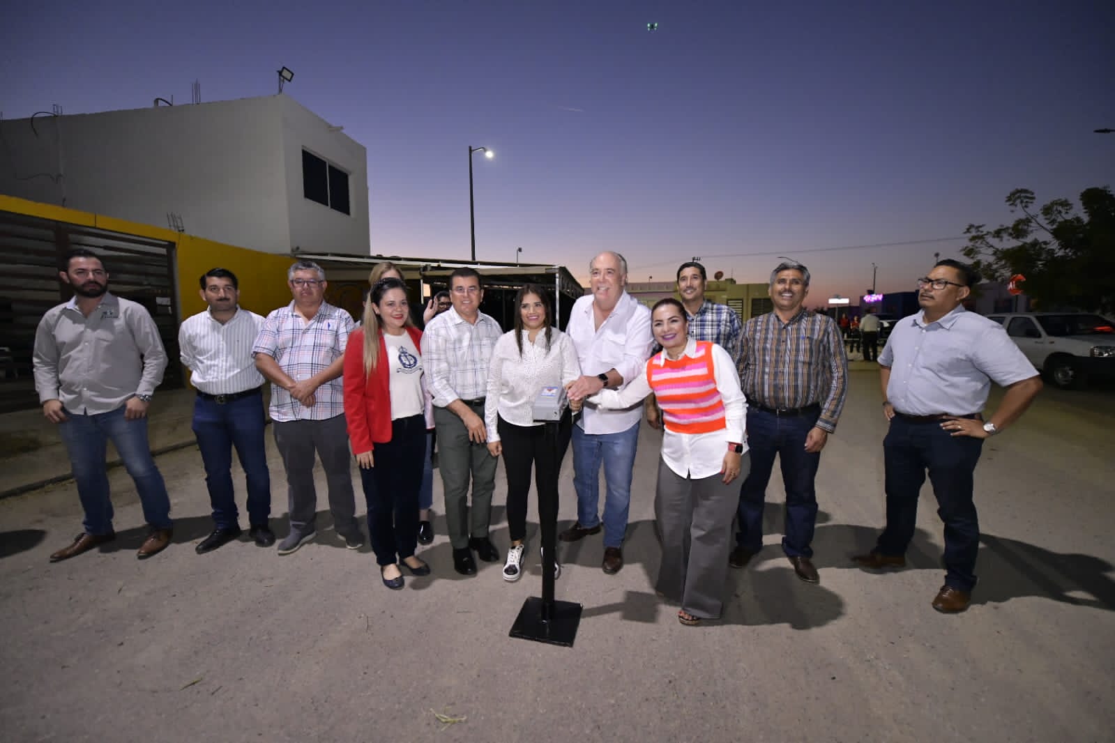 Se ilumina La Riviera con Programa de Reconversión de Alumbrado Público.