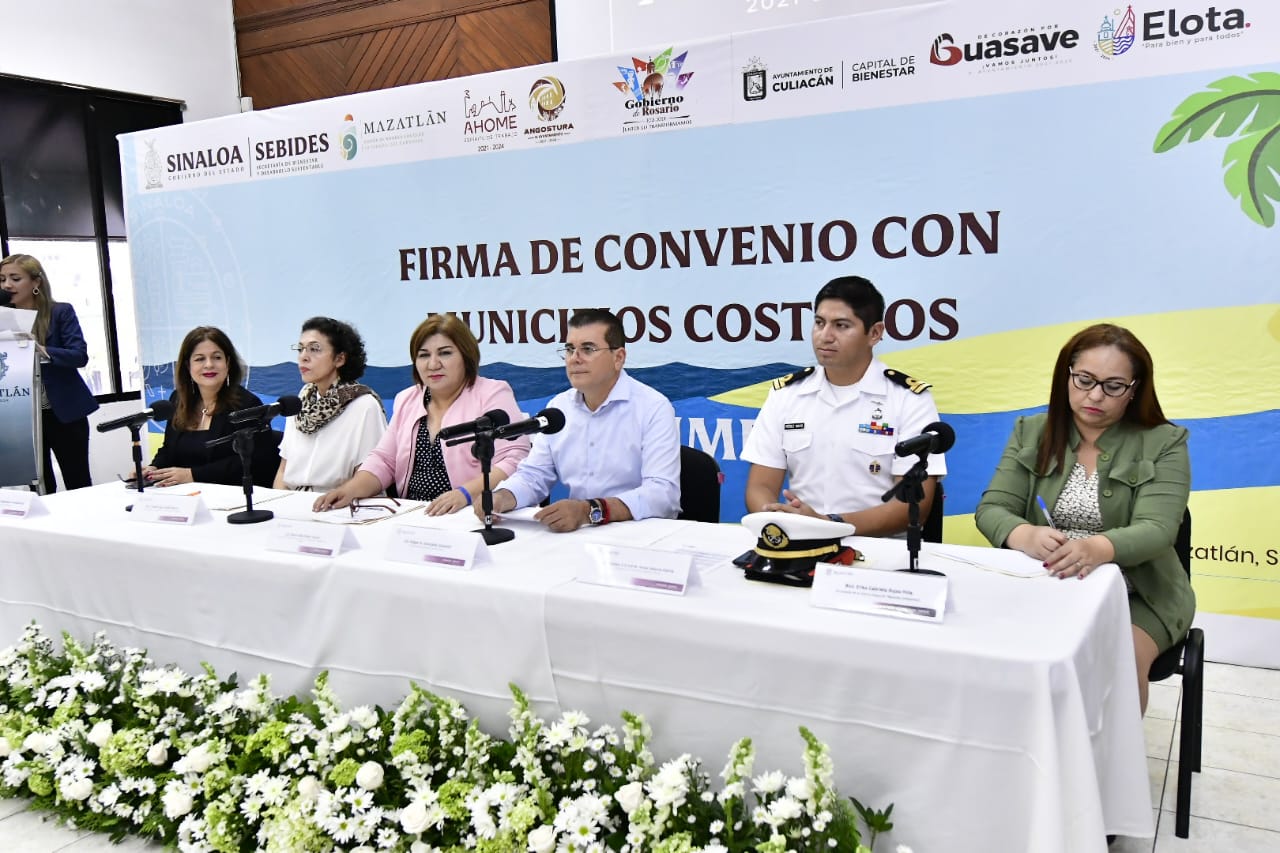 Mazatlán es sede de la firma de convenio “Municipios Costeros, Playas Limpias”.