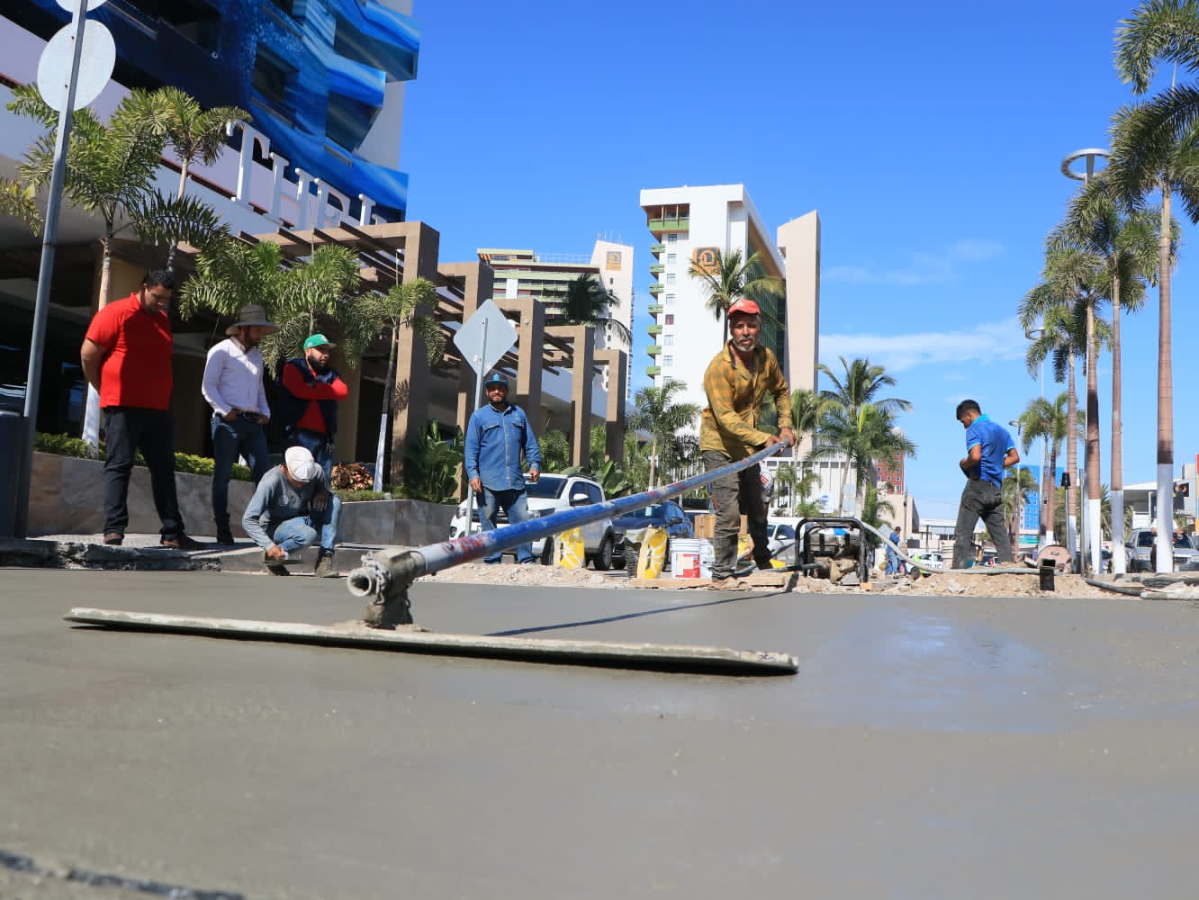 El director de obras públicas, Rigoberto Arámburo Bojórquez estimó que los trabajos durarán 4 días más