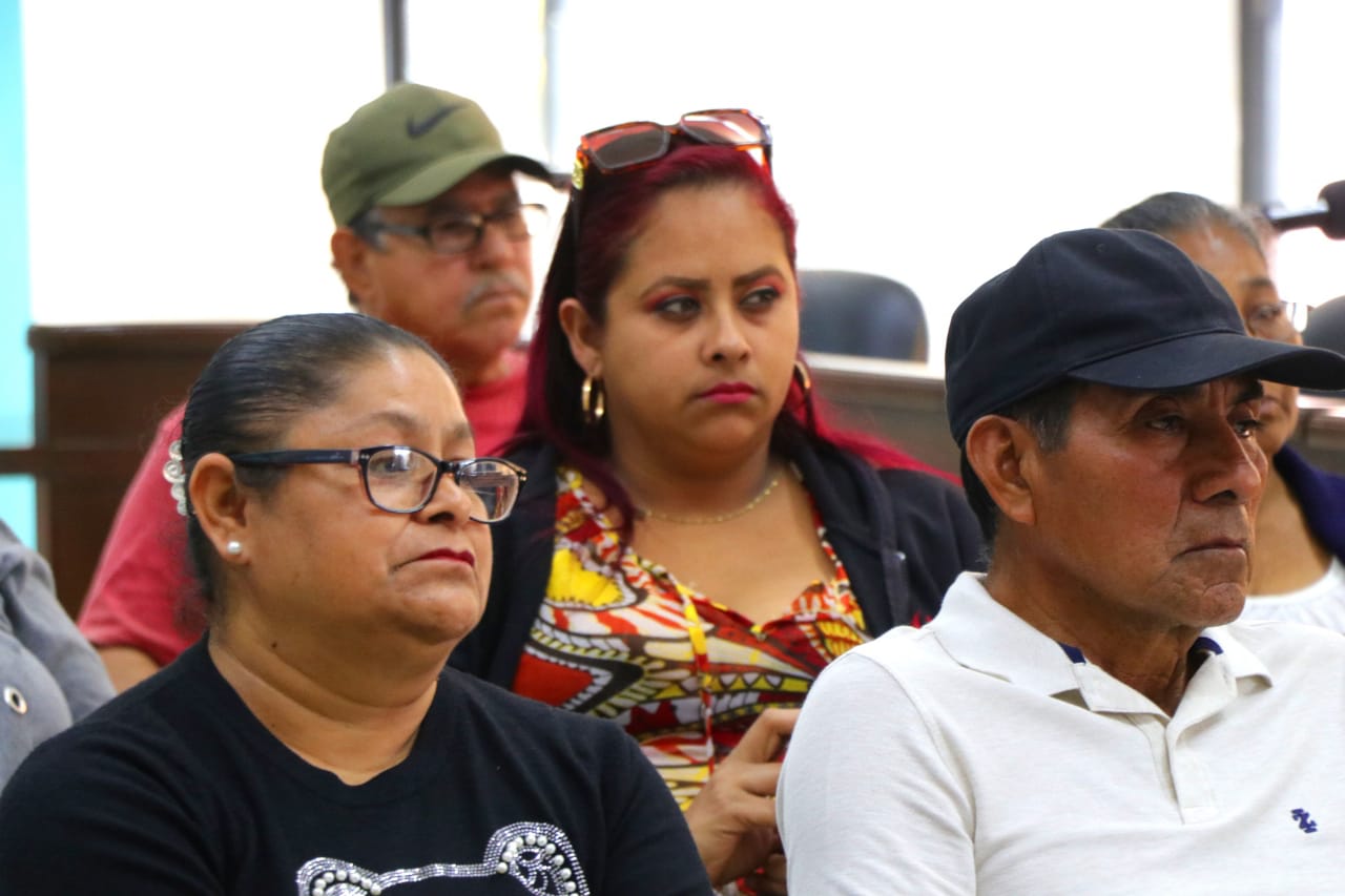 Atienden autoridades de los tres niveles de gobierno a vecinos de la colonia Zapata.