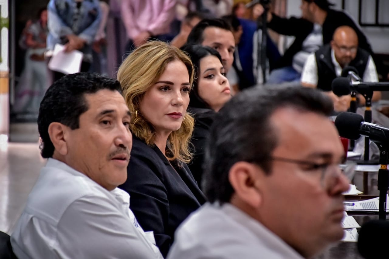 Cabildo aprueba turnar a las comisiones de acción cultural, hacienda y obras públicas punto de acuerdo por la posible rehabilitación del paseo de la fama