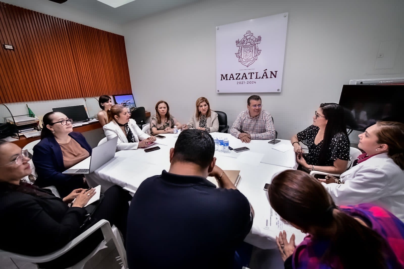 SEMujeres y Ayuntamiento de Mazatlán fortalecen, analizan y dan seguimiento a las recomendaciones hechas por la Alerta de Violencia de Género contra las Mujeres (AVGM)