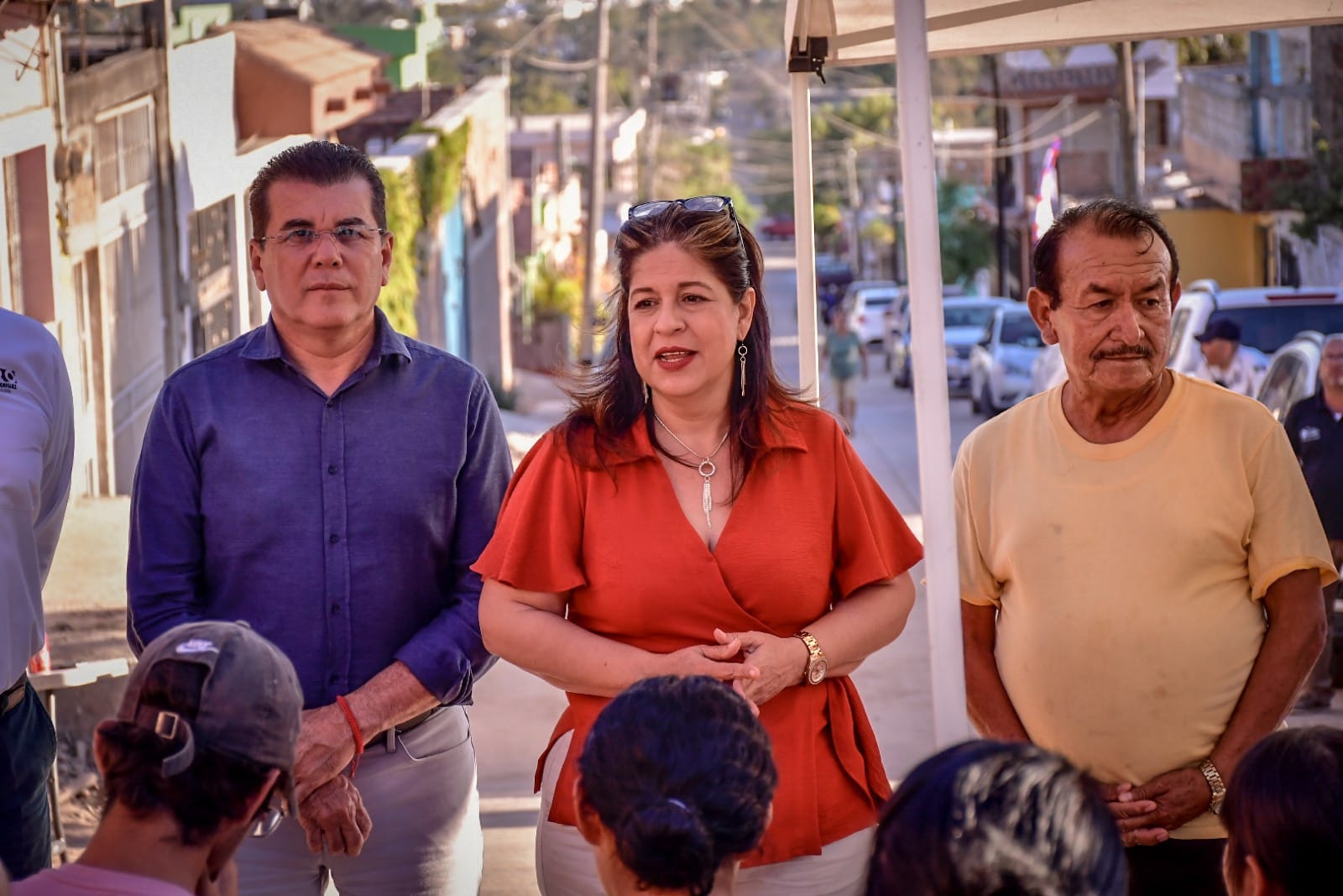 Inauguran la pavimentación de las calles Clivia y Alheli en la Flores Magón.